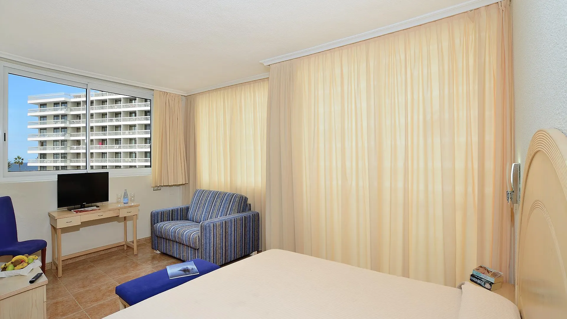 Alexandre Troya Hotel Playa de las Americas