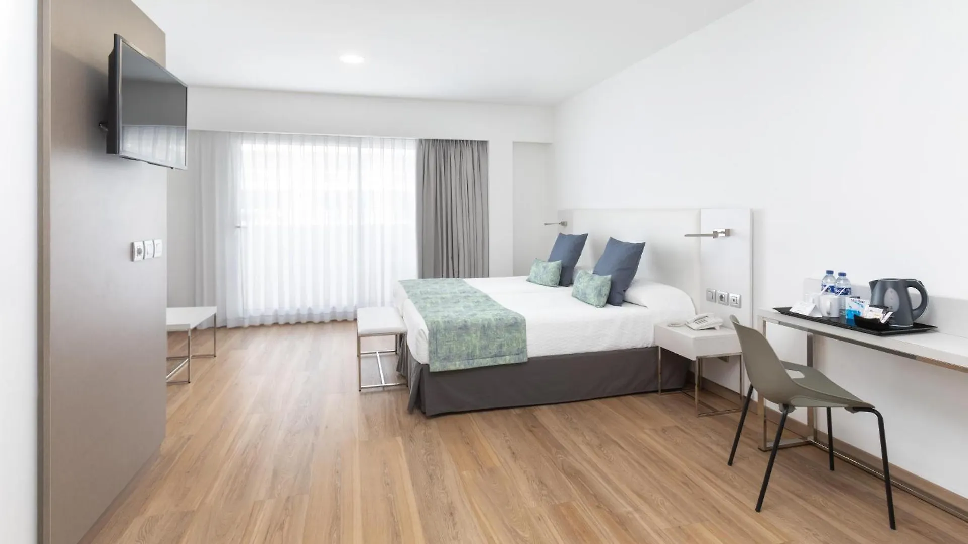 Alexandre Troya Hotel Playa de las Americas  4*, Playa de las Americas (Tenerife) Spain